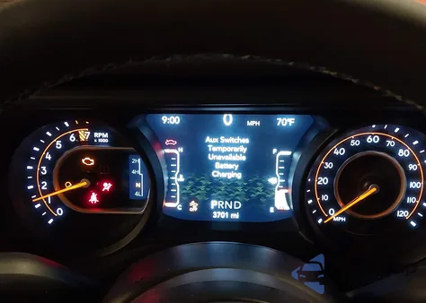 2025 Jeep Gladiator Willys z USA, uszkodzony, nr VIN 1C6PJTAGXSL523138